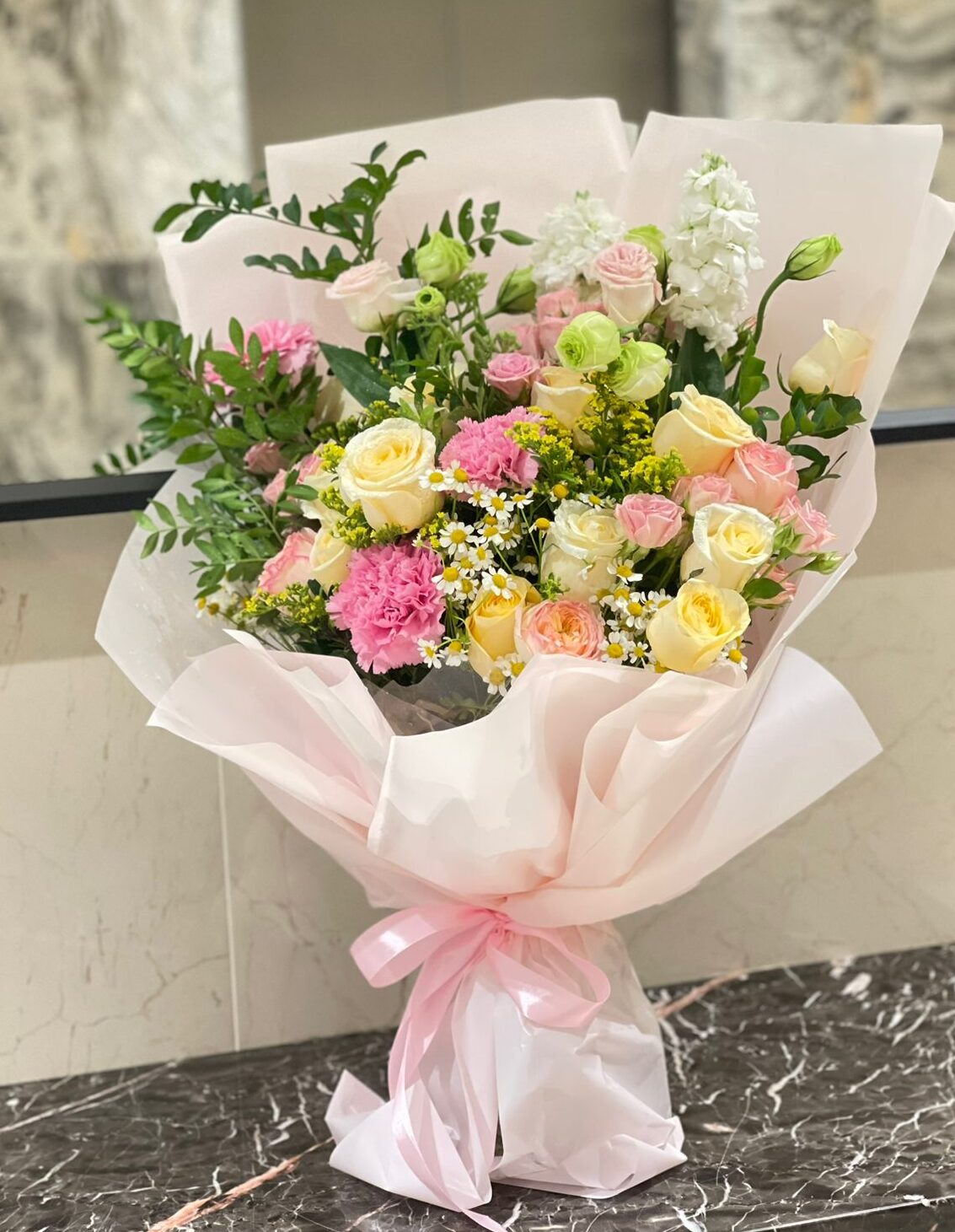 Buttercup Rose with Pink Carnation