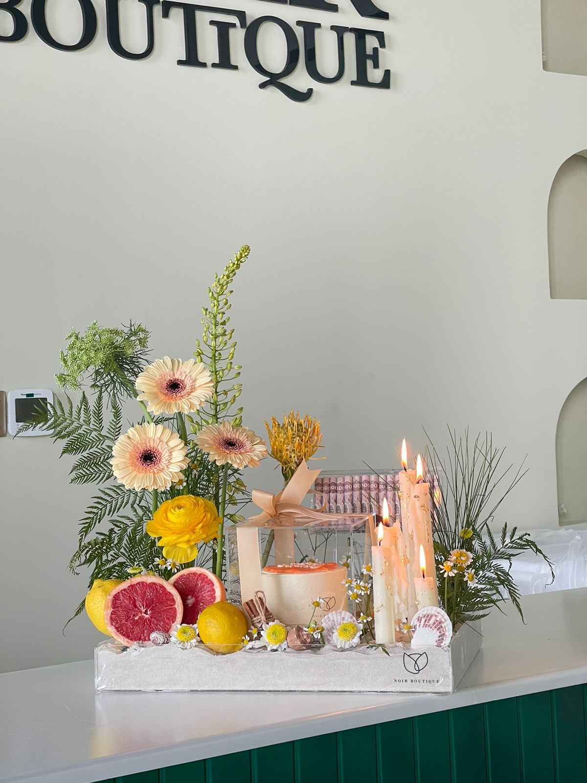 Cake and Money Arrangement in Summer Vibes