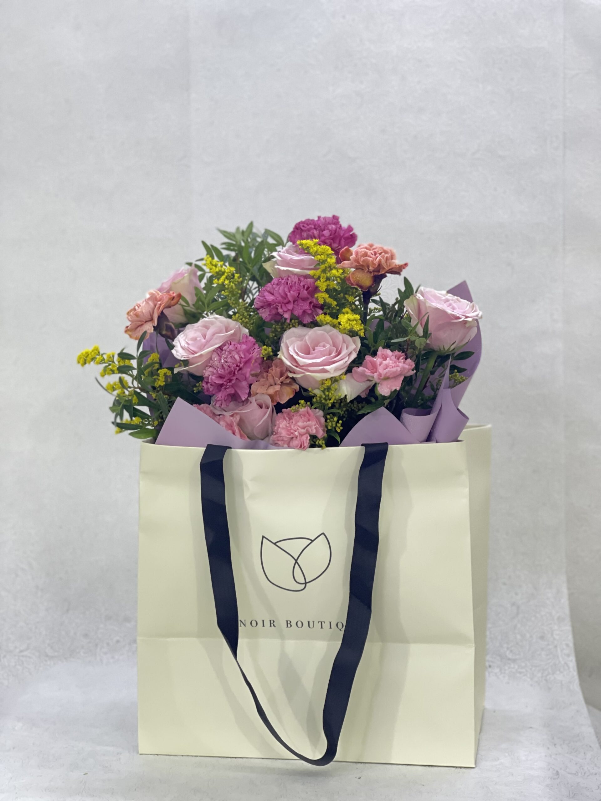 Hand Bouquet a Flowers