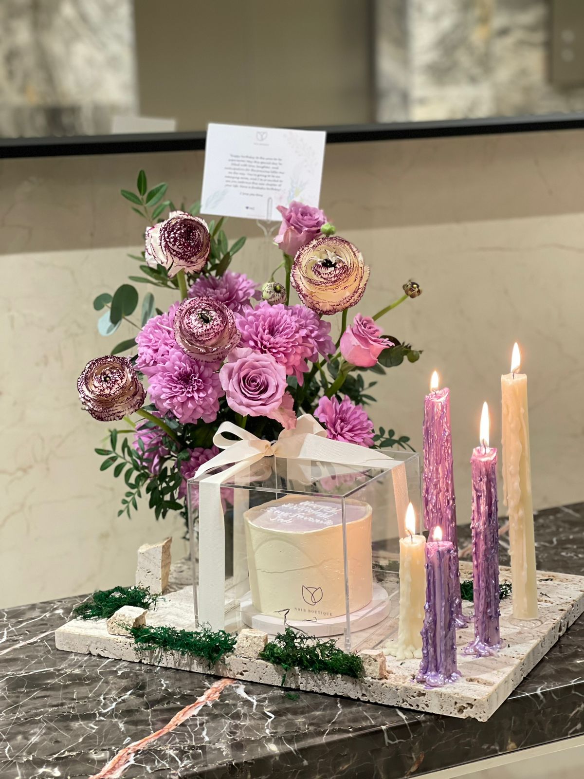Ranunculus and Amone